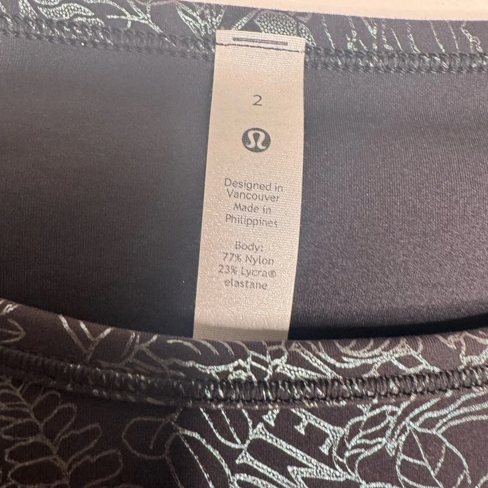 Lululemon Women's Wunder Train Cropped Long Sleeve Shirt sz 2 athletic outdoor
